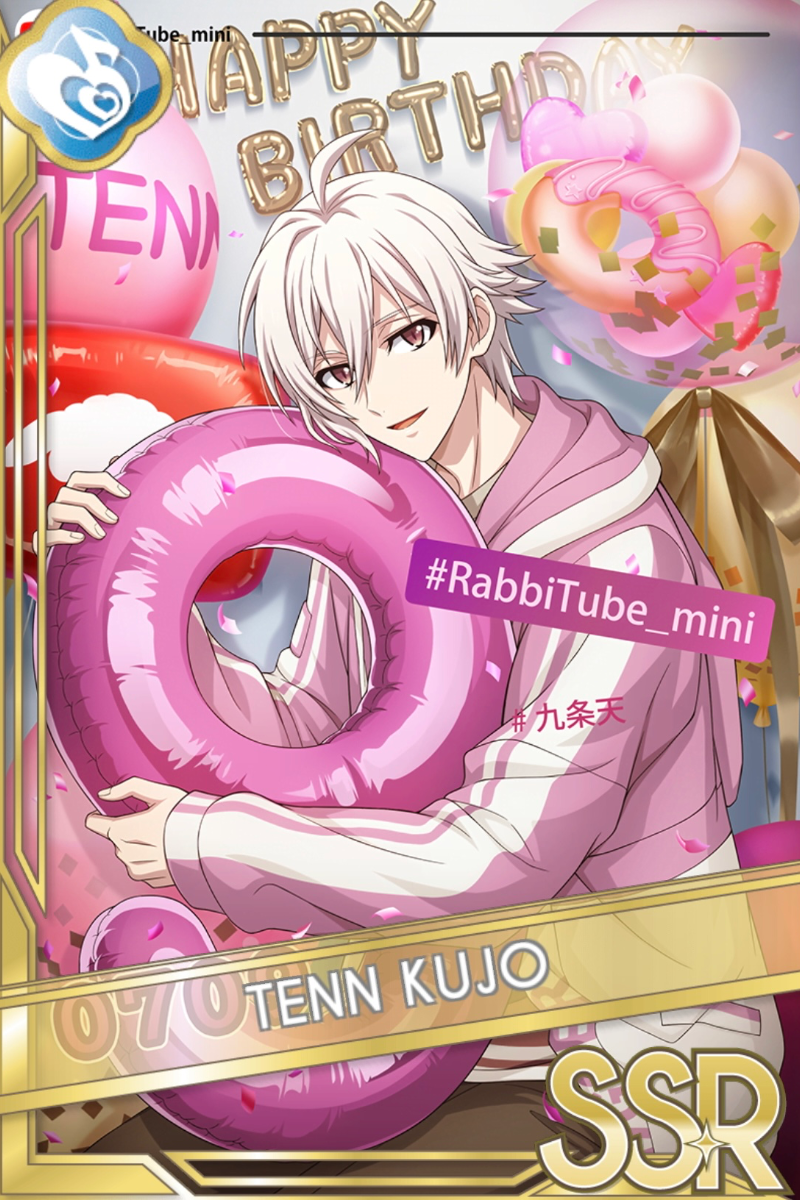「RabbiTube mini 2」カードイラスト(SSR・Melody)。九条天が片目をつぶり笑って头上に手を挙げる。桃色の上着。頭上に黄色の王冠と星と笑いの印とハートが並ぶ